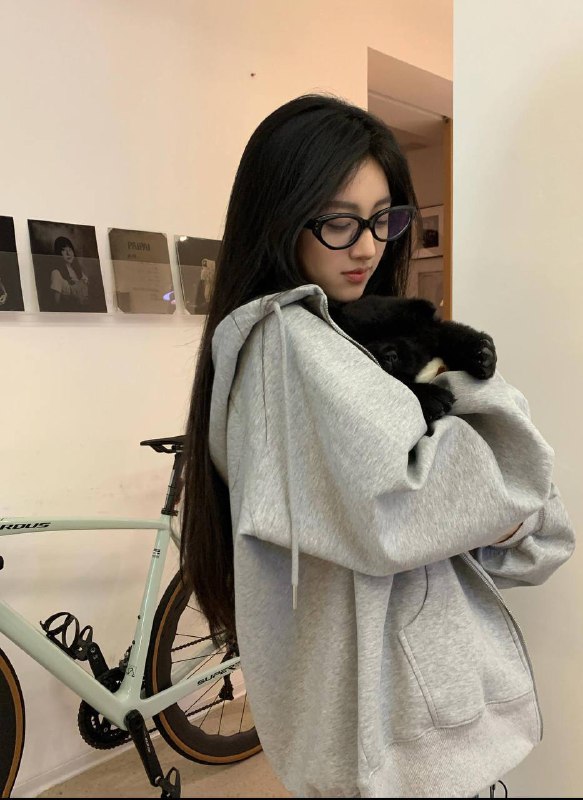 广州🌹𝐇𝐞𝐢𝐠𝐡𝐭身高/168 真实00后𝐖𝐞𝐢𝐠𝐡𝐭体重/85• 𝐁𝐮𝐬𝐭胸围/D 𝐎𝐜𝐜𝐮𝐩𝐚𝐭𝐢𝐨𝐧/媒体系在校👩‍🎓• 皮肤雪白  洋气  可爱初恋女友feel• 上下粉嫩  紧致水润  一线天• 超温柔  性格开朗。智