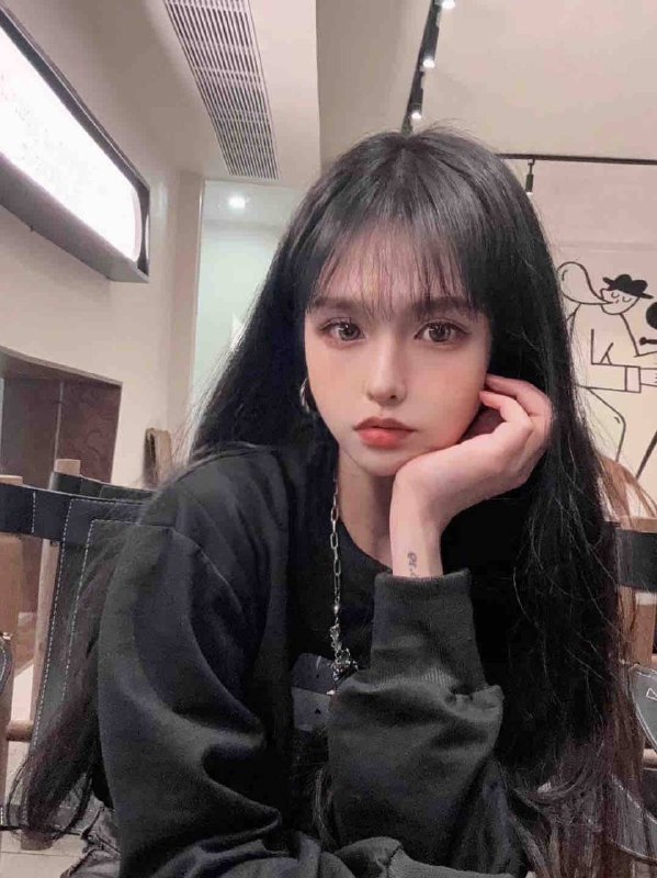 广州🌹华南师范在读 广州本地人 粤语频道• 170cm x 45kg x 36C•  WAIST 60 / HIPS 88校园甜妹兼职 纯欲天花板童颜无整纯天然 小蛮腰  S身材天生敏感体质 紧致粉嫩温柔恬静 初恋女友feel假一赔十🉑指定妞妞粤语