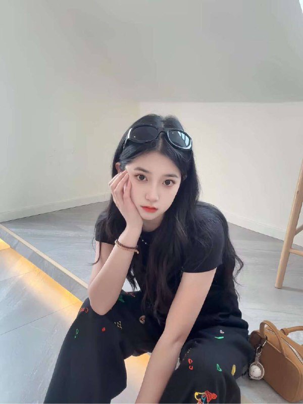 广州🏠💛💛💛月亮 新人首次⬇️🌊• 𝐇𝐞𝐢𝐠𝐡𝐭身高/166• 𝐖𝐞𝐢𝐠𝐡𝐭体重/88• 𝐁𝐮𝐬𝐭胸D• 𝐀𝐠𝐞年龄/01年• 𝐎𝐜𝐜𝐮𝐩𝐚𝐭𝐢𝐨𝐧清纯可爱/ 可素颜见k/皮肤光滑丝滑雪白无暇 婴儿肌肤• 𝐒𝐩𝐞𝐜𝐢𝐚𝐥𝐢𝐭𝐲/性格温顺/🉑69不催不月亮