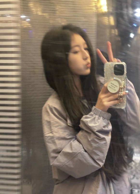 广州🌹𝐇𝐞𝐢𝐠𝐡𝐭身高/168 真实00后𝐖𝐞𝐢𝐠𝐡𝐭体重/85• 𝐁𝐮𝐬𝐭胸围/D 𝐎𝐜𝐜𝐮𝐩𝐚𝐭𝐢𝐨𝐧/媒体系在校👩‍🎓• 皮肤雪白  洋气  可爱初恋女友feel• 上下粉嫩  紧致水润  一线天• 超温柔  性格开朗。智