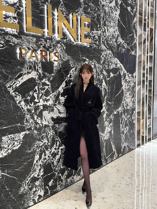 甜甜家🦁️林小亿上师大应届生，播音主持专业Stature: 172body weight:49Mind: D﻿全身嫩白、身材苗条、下体粉嫩﻿服务认真、不事不催、极好调教﻿真人真照、随意验证纯纯女友 初恋的感觉温柔大方 性格活泼开朗真实0整，0风尘感小白初⬇️水兼职付费项目：轻中度sm，毒龙，颜射，吞精，多p，女同#广州#林小亿#sm