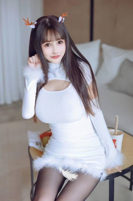 广州🏠168G喵喵02年童颜巨乳COS二次元.粉嫩G奶 白嫩诱人纯天然G杯 一手掌握不了 勾魂巨臀2002年-168G.杯全身粉嫩 蜜桃臀 女友感十足大G喵喵