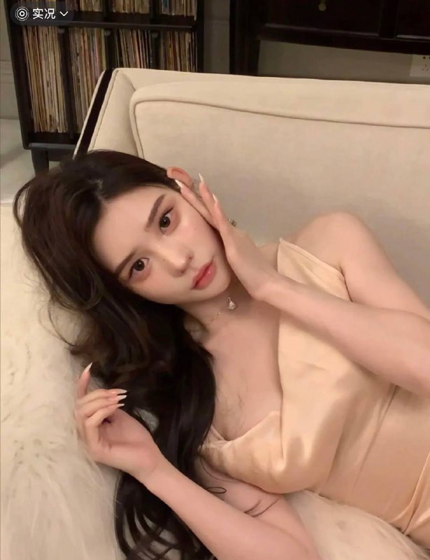 广州💛💛💛💛🏠澳大利亚留学生175E🇦🇺• 刚回国首次兼职🪝真实留学生• 光脚净高175 E🪝笔直大长腿• 长期健身瑜伽🪝通体无赘肉• 超模九头身比例🪝真凶E 杯🐻型圆润完美• 百看不厌妈生脸🪝实况照片均无p• 极品性感尤物🪝风情万种天生媚骨• 硬5 w起质量🪝高素质碧玺神器• 超级配合花活多🪝数不清的技能———宝贝是两个字，宝贝哦是四个字。我们约个架吧，床头到床尾的那种。御姐澳洲大米大长腿