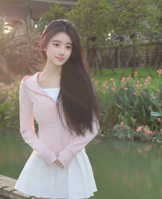 广州戳戳🏠玲珑05，165小巧玲珑款，妈生精致脸❤️短期兼职纯甜天花板，皮肤超级细白！⭐️上下粉听话懂事  不催不急✨超级温柔典型甜妹，初恋般感觉喜胖勿扰#玲珑#白小纯