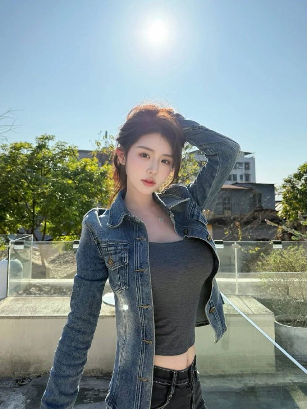 广州🏠有米🦜硬5💛💛💛💎𝙏𝙝𝙖𝙣𝙠 𝙮𝙤𝙪 •𝘽𝙤𝙨𝙨💎170E 体态丰盈👀大眼𝘽𝙖𝙗𝙮𝙛𝙖𝙘𝙚型日常健身 牛奶雪白肌低素质人士勿扰⚠️可纯可甜細腰筷子腿脾气超好待K如男友身材比例完美  高級氣質女友feel硬5有米