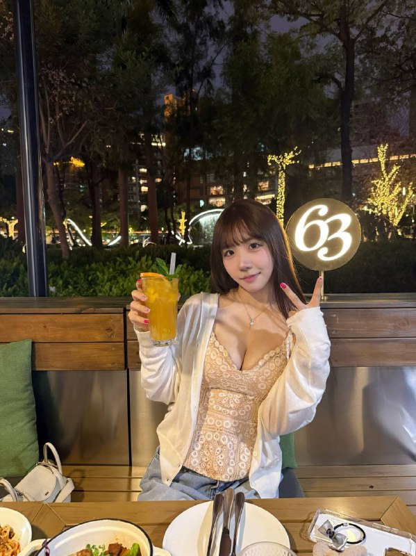 图图🏠广州小鱼  兼职短开🌟真实04年 身高168cm可尺量🐻34D  体重48kg🌟日系女友，可纯可欲，温柔体贴，女友feel🌟只接素质课，不去小酒店学生兼职不常开，且见且珍惜，期待和你的约会☺️