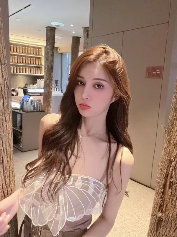 广州 初音🏠硬5175C 50kg 极品御姐 细腰肥臀  只接高素质克🆙硬5• 真实平面模特 兼职车模 马甲线 S身材• 同城可见本人📖网红长腿气质款