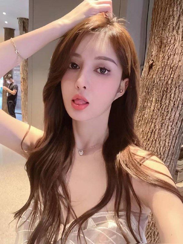 广州 初音🏠硬5175C 50kg 极品御姐 细腰肥臀  只接高素质克🆙硬5• 真实平面模特 兼职车模 马甲线 S身材• 同城可见本人📖网红长腿气质款