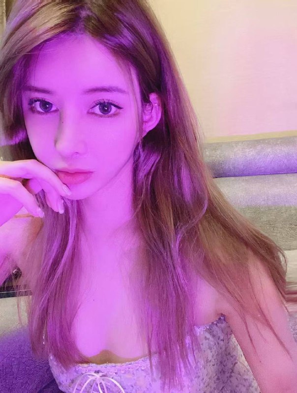 广州 初音🏠硬5175C 50kg 极品御姐 细腰肥臀  只接高素质克🆙硬5• 真实平面模特 兼职车模 马甲线 S身材• 同城可见本人📖网红长腿气质款