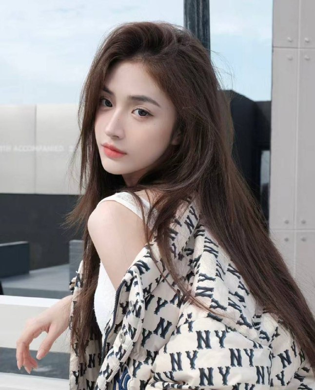 广州🌹175D 又奶又仙 圈外女友   高颜担当🌟纯欲知性 颜值担当素年