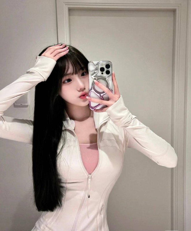 广州🌹硬5🦜首次下水05百幼醇鹦鹉🧱一一真实在校生，无不良嗜好 168c洗大🐻勿扰！三点真粉无纹身  超级可爱圆脸大眼 jk风 初恋女友脸硬5bxc好评