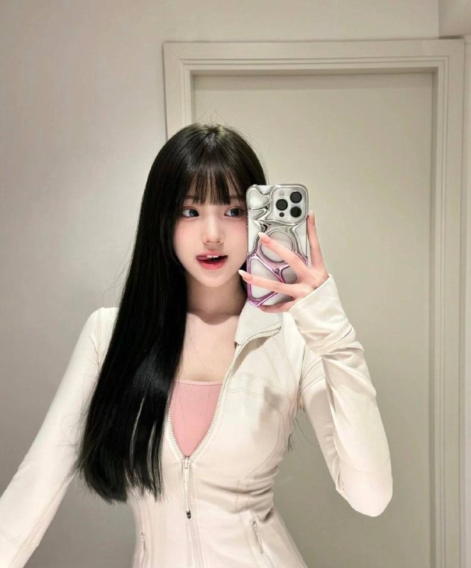 广州🌹硬5🦜首次下水05百幼醇鹦鹉🧱一一真实在校生，无不良嗜好 168c洗大🐻勿扰！三点真粉无纹身  超级可爱圆脸大眼 jk风 初恋女友脸硬5bxc好评