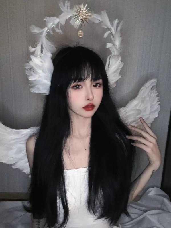 杨弈广州泡芙 华南师范在读 本地人 粤语频道纯欲天花板精致唯美  小蛮腰   魔鬼身材✨天生敏感体质 紧致粉嫩温柔恬静 可盐可甜身高/𝟏70cm🐻D体重/92斤 年龄/05