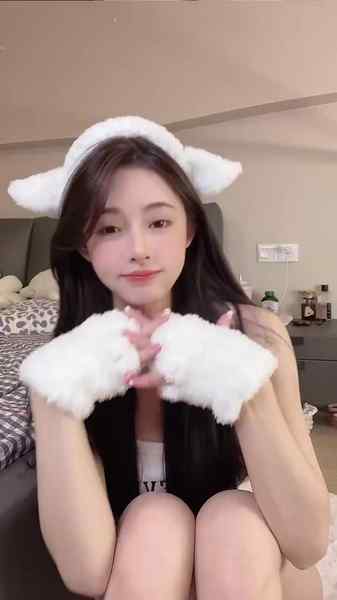 广州168W-极品初恋-D真🐻马甲线