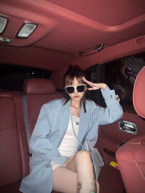 州❤️人初音🏠网红纹身师• 𝐇𝐞𝐢𝐠𝐡𝐭身高/176• 𝐖𝐞𝐢𝐠𝐡𝐭体重/47kg• 𝐁𝐮𝐬𝐭胸围/🐻D• 𝐀𝐠𝐞年龄/ 02🌟上得了厅堂，下得了书房🌟可动可静🌸可柔可狂🌸耐心有素🌟穿衣大牌，大长腿 马甲线 高级脸 大眼睛🌟不作不事，支持各种验证