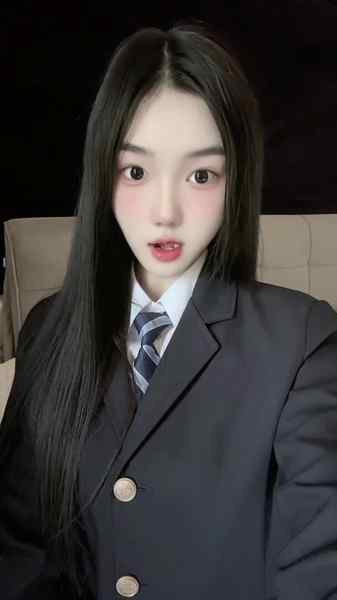 广州-170白虎D罩杯-长腿-雪白S身材