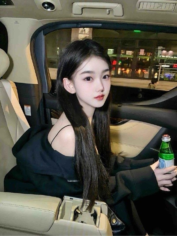 广州家𝐇𝐞𝐢𝐠𝐡𝐭身高/170真实白虎• 𝐀𝐠𝐞年龄/05年.  Weight/体重  95• 𝐁𝐮𝐬𝐭胸围/ D刚破C❤️↓氵 兼职笔直长腿     天然0整温柔听话   不催不事   待客温柔如初恋S身材 皮肤雪白 性格温柔 来一场女友式的体验🉑69🚗亚俊