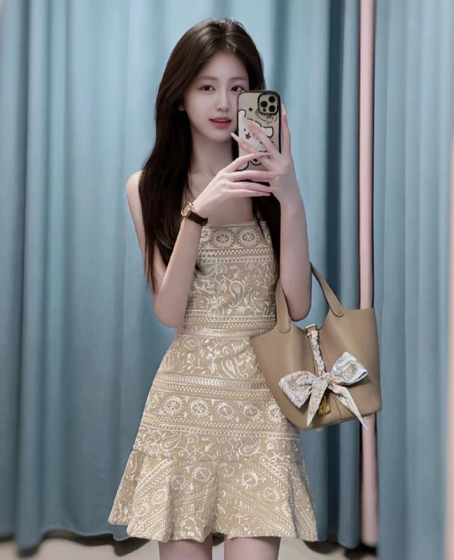 广州🏠💛💛💛广州紫紫，爱玩机车妹妹，🐰真实06年在校艺术生176.c有纹身🐰初处⬇️海，一个客都不认识🐰全脸无整 邻家女孩气息🐰笑容超甜 胶原蛋白满满🐰撒娇一把手 初恋的滋味🐰性格超级好 高情商会聊天紫紫无整白小纯