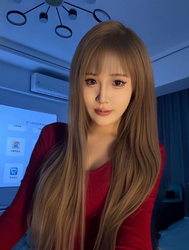 Gz小草莓新人首开极品18岁醇妹妹净高168 真实07年 真C 90斤上粉下粉，性格乖巧遇见即是缘分，愿与你共度良宵。说话温柔，性格温顺，邻家妹妹款不催不事，温柔大方，言语得体，纯天然无整，妈生脸，超级嫩，支持各种炎症！期待有缘人🈲冒 有纹身