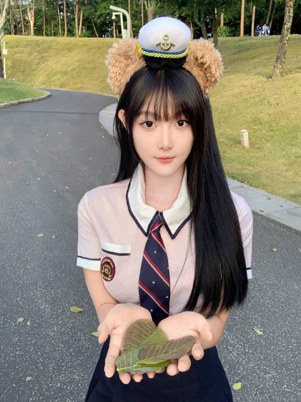 广州 初音🏠06    168C  小纯  小六全天然无纹身脾气好事少不挑168c 初恋女友感觉小巧玲珑类型🉑69蛇纹双✈️可外可✌🏻期待素质哥哥