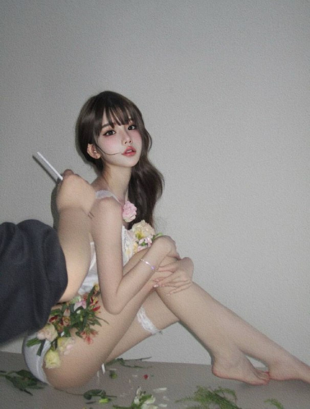 广州 初音🏠极品纯欲甜妹元宝极品清纯甜妹 特别乖年龄：04🌸🌸身高:168 体重：40kg🌸🌸真实🐻D🌸🌸全身零整纯天然小妹妹🌸🌸⬆️⬇️粉嫩🉑甜🉑欲🌸🌸身材比例及好  刚⬇️💦的小妹妹🌸🌸第一眼就是心动的感觉❤️❤️初恋般的激情和甜美期待与你在一起的时