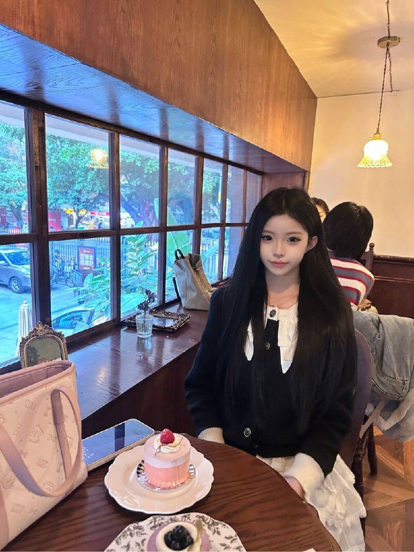 甜甜家🦁️06年白虎学生