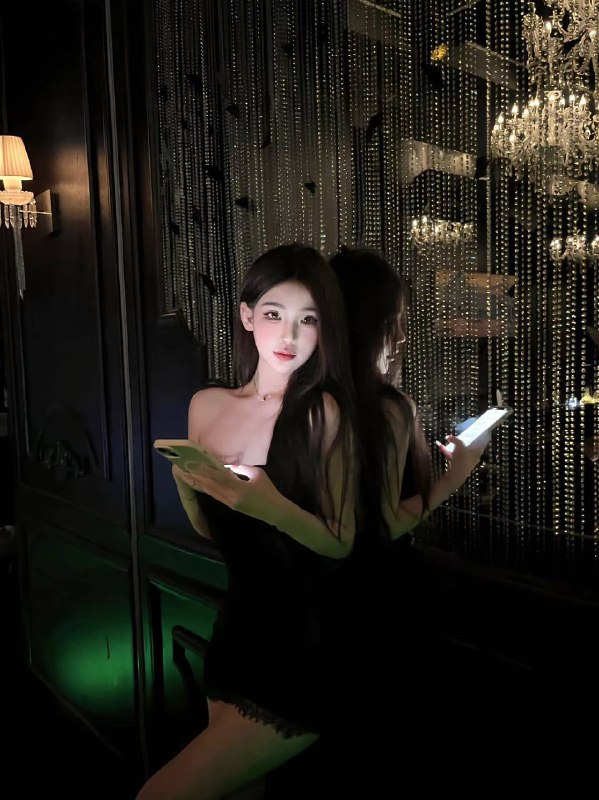 甜甜家🦁️真人真照168真胸大E杯全身雪白上下粉A4腰。筷子腿  蜜桃臀  白虎短期兼职  提前预约