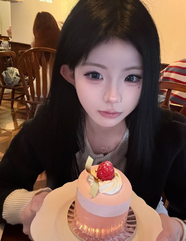 广州 初音🏠06 白🐯👩‍🎓身高 172  体重 90  罩杯 C可爱清纯 Jk 丝袜 马甲线  乖巧懂事