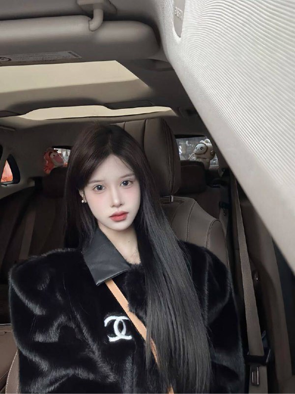 甜甜家🦁️抖音小网红165C