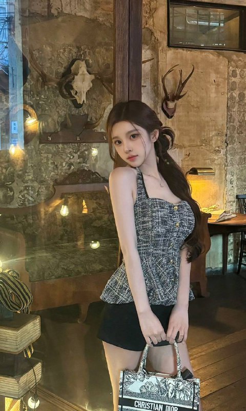 广州 蓝白白🏡苏暖暖🦜⭕外好友兼职• 𝐇𝐞𝐢𝐠𝐡𝐭身高：170• 𝐖𝐞𝐢𝐠𝐡𝐭体重：95• 𝐁𝐮𝐬𝐭胸围：D• 𝐀𝐠𝐞年龄：04•魔鬼身材，前凸后翘身体柔软，书香世家懂事乖巧，只接素质课#硬5