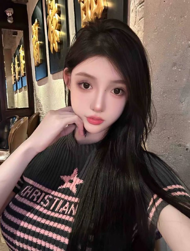 广州 初音🏠粤语纯 欲洋气网红•身高168    胸围：D   年龄：04•圈外兼职💧多超紧 自然真🐻假一赔十•皮肤雪白   性格温柔🧚‍♀️气质仙 单身无男友短期停留兼职 颜值气质极佳