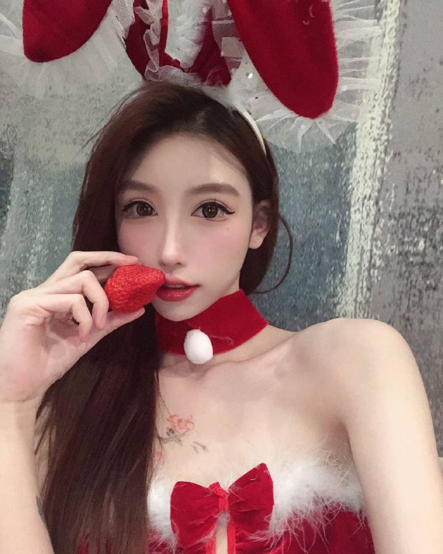 广州 初音🏠170白虎 3点米分体重84斤，真实02年，性格温柔脾气好，实力碧玺