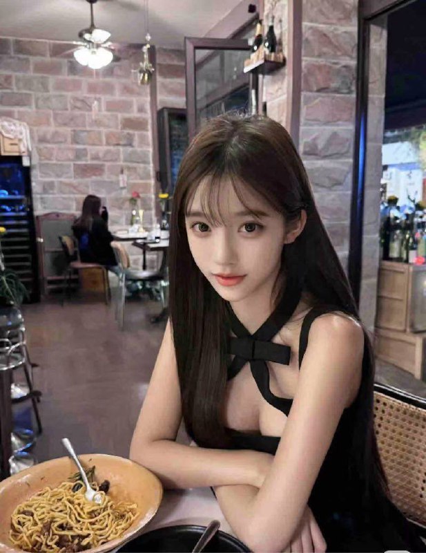 广州 戳戳🏠❤️小葵 颜值天花板Height身高/168Weight体重/40kgBust胸围/🐻cAge年龄/05超高颜值0⃣️整容，，热爱唱歌 跳舞 cos 全身雪白 大 腰细 筷子腿✨真实学生皮肤超白 穿着洋气#小葵