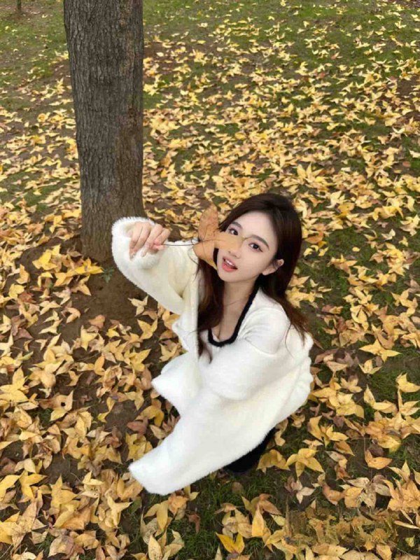 广州 蓝白白🏡小草01年 168E 极品网红HEIGHT  169MM / WEIGHT 97斤🐻E爱好/看书  打游戏  听音乐  某平台美拍博主▶️性格好  可纯可欲  超甜女友  真人🈲️冒▶️有耐心  素质女孩  听话配合  不催不事儿🌈❤️💛💙💜💚🧡