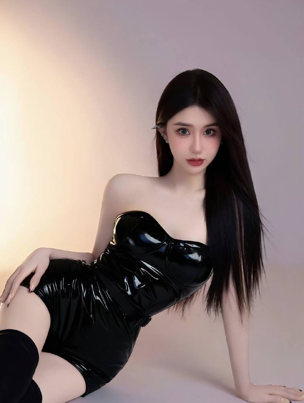 广州 蓝白白🏡月亮姐姐𝐇𝐞𝐢𝐠𝐡𝐭身高/166🐻D纯欲风 御姐型  完美女友feel水蛇腰 身材火爆人美性格好 温柔不事🉑️视频验证新人兼职  期待与您相遇