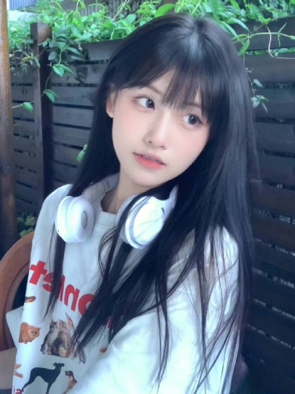 广州卡人🏠💛💛💛✨元气少女✨•   𝐇𝐞𝐢𝐠𝐡𝐭✨身高/174•   𝐖𝐞𝐢𝐠𝐡𝐭✨体重/95•   𝐁𝐮𝐬𝐭✨胸围/d•   𝐀𝐠𝐞✨年龄/05年✨真人真照✨#广州#小太阳