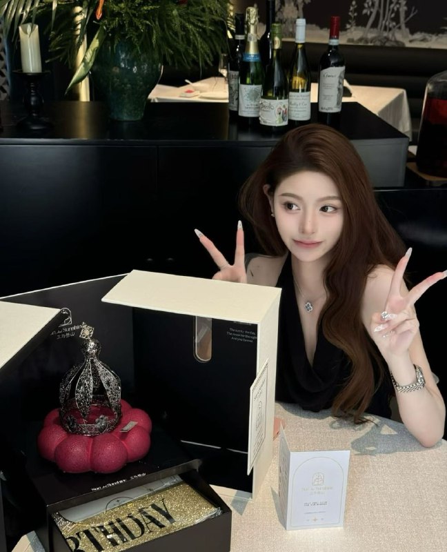 广州阿宝家英英02 年新人 清纯洋气、可甜可御🔅身高 166  90斤 真🐻D🔅全是白皙👙三点粉嫩🔅比例完美  大长腿🔅性格温柔体贴乖巧 活好不催不事