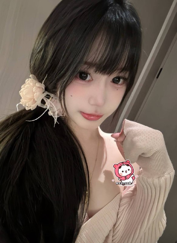 广州•初音🏠❤️人 𝟎3年｜ 软妹萌萌甜心教主 /JK  制服 /可爱 萝莉身高：168体重：48kg年龄:   21岁罩杯:   𝐂 𝐜𝐮𝐩☑️软嫩☑️皮肤白皙  身材真实照片绝无修图天生自带少女体香 声音甜美 声控的绝对福音