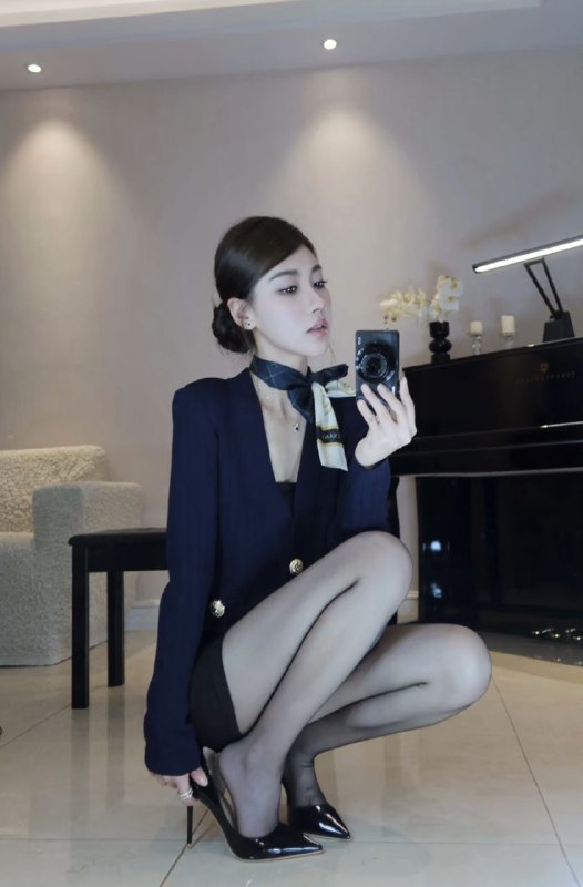 广州阿宝🏠小鹿硬5家3外5🦜贵气御姐 短开几天无风尘气息，高级脸🎀净172cm   45kg皮肤雪白，芊细身段，身材高挑性格温柔，开朗健谈，清纯气质#小鹿