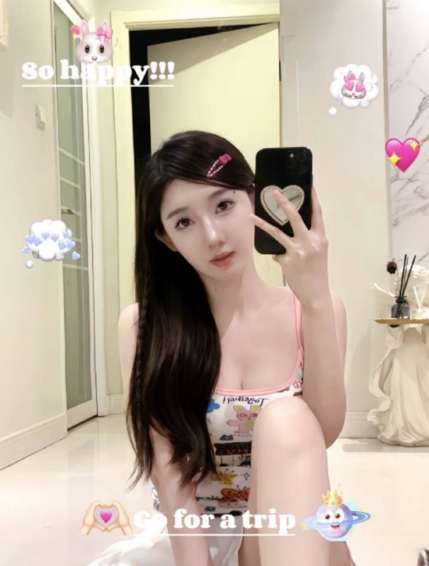 杨弈广州  粤语草莓🍓大三在校学生 02年 真实164c粤语 广东人 小巧玲珑 皮肤巨白