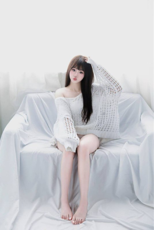 卡人🏠💛💛💛广州168D一字马 短期兼职height: 168cup: 75D+hobby: 健身高素质性格好温柔甜美 无风尘味无纹身软萌女友百分百纯天然蜜臀.真人真照微胖丰满可陪吃饭小酌伴游~#一字马#白小纯