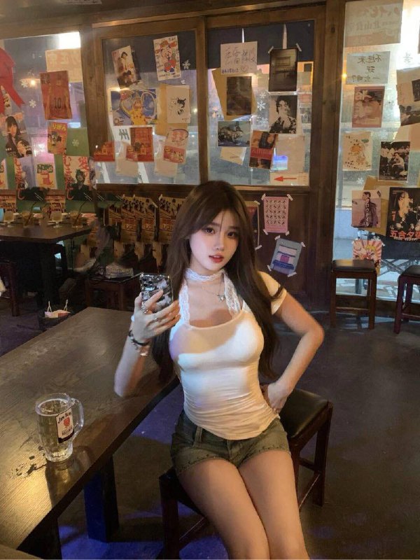 杨弈广州170柚子04年粤语洋气网红白小纯短期兼职不验证 广州人身高170 ，体重95，胸围D可纯可欲