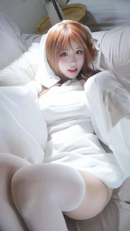 广州 蓝白白🏡COS亚文化风格玩家真人学生➕【兼职模特】身高177  07年   18岁🐻真实E   体重105亚文化风格为主，服装款式多  妆容百变发型样式多适合真实cos玩家粉  嫩  馒头逼一线天注：接素质课，勿乱传，图片视频真人拍摄勿乱传           提前预约只外出