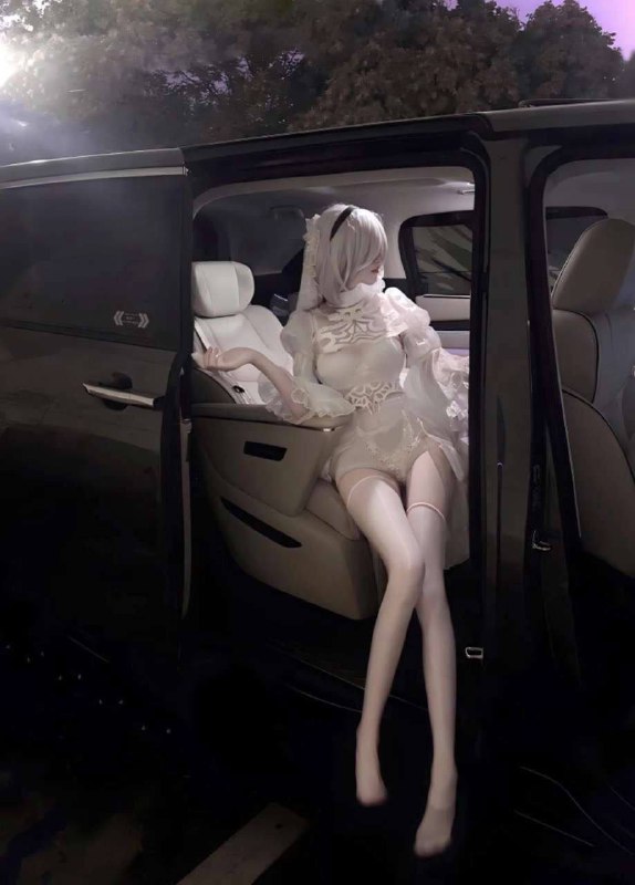 广州 蓝白白🏡COS亚文化风格玩家真人学生➕【兼职模特】身高177  07年   18岁🐻真实E   体重105亚文化风格为主，服装款式多  妆容百变发型样式多适合真实cos玩家粉  嫩  馒头逼一线天注：接素质课，勿乱传，图片视频真人拍摄勿乱传           提前预约只外出