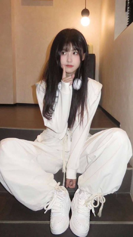 广州 蓝白白🏡安妮2005年 174D•   𝐖𝐞𝐢𝐠𝐡𝐭✨体重/95•   𝐁𝐮𝐬𝐭✨胸围/d•   𝐀𝐠𝐞✨年龄/05年✨真人真照✨