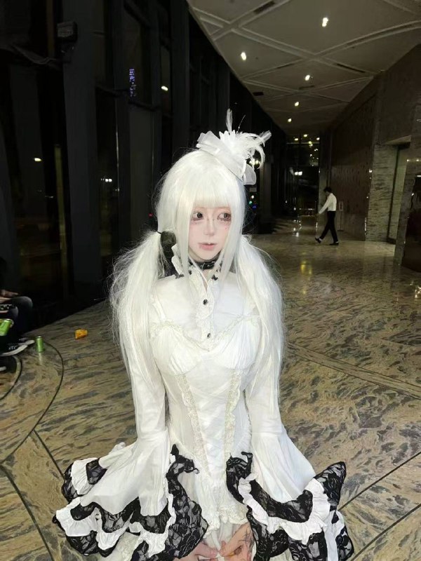广州💌07coser真实cos➕亚文化风格玩家真人学生➕【兼职模特】身高177  07年   18岁🐻真实E   体重105亚文化风格为主，服装款式多  妆容百变发型样式多适合真实cos玩家粉  嫩  馒头逼一线天注：接素质课，勿乱传，图片视频真人拍摄勿乱传不方便验证，提前预约只外出