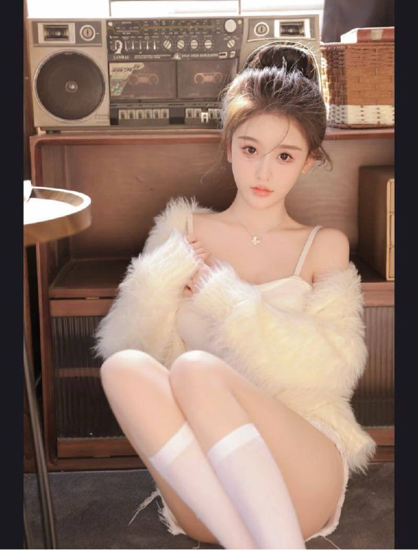 广州 蓝白白🏡沐沐05 身高172。体重90。🐻C🧚🏻‍♀️开朗 活泼主动  服务好 乖巧懂事 可爱🧚🏻‍♀️愿遇到最好的你🈚️纹身 性格温柔🧚🏻‍♀️皮肤雪白  待客如待男朋友