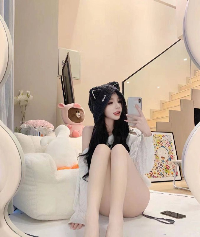 广州 蓝白白🏡KIKI.05年165 38kg全身雪白🥢腿全身🈚️整纯天然 真实在校生🎓三点超粉 氵多只接素质🉑️