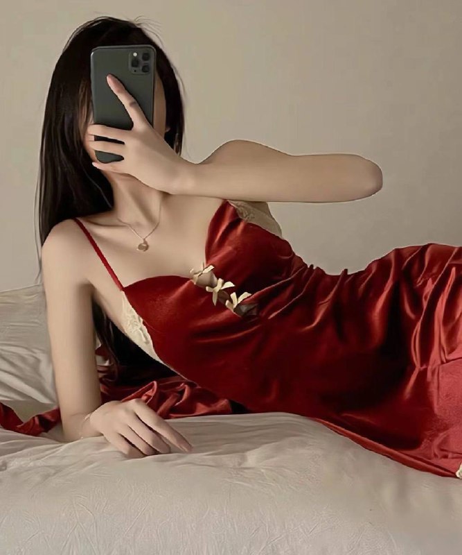 广州 蓝白白🏡KIKI.05年165 38kg全身雪白🥢腿全身🈚️整纯天然 真实在校生🎓三点超粉 氵多只接素质🉑️