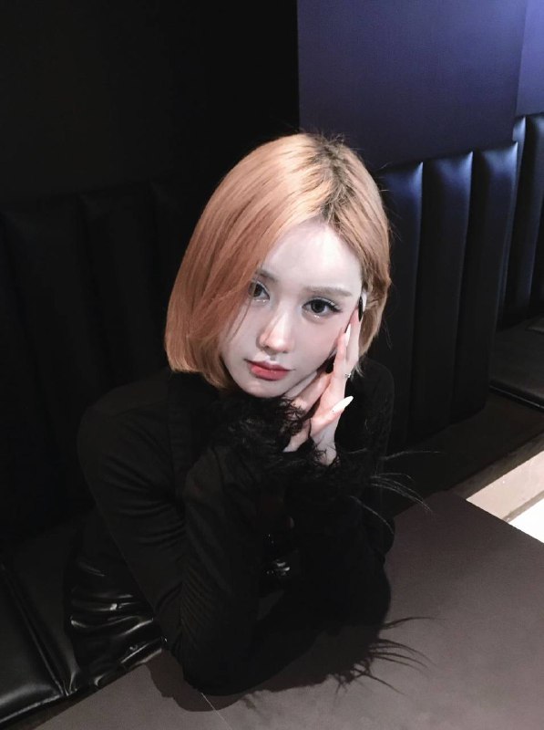 广州戳戳🏠❤️小乔 短发顶级嫩模 白净大长腿 极品烧杯 人间尤物平面模特 ｜Age: 20Bust: DHeight: 172｜Hobby：游泳｜瑜伽｜贝斯性感温柔｜端庄大方｜洋气大牌｜谈吐优雅｜温柔随和｜魔鬼身材｜————————————————————配合度极高 柔韧度极好 腰臀比完美 小腹无赘肉平时常健身 常年练瑜伽 可多种体位 待客如男友服务意识强 互动技术高 女友体验感满足你所有欲望幻想道具服饰制服齐全 擅长各种角色扮演仅接待高素质客户 据不守时醉酒课真人真照🈲挂🈲冒🈲#小乔